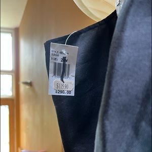 Woman’s Plus Black Skirt (rickie freeman). Sz.24w